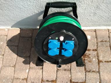 Kabeltrommel XREEL310 Kunststofftrommel (schwarz) 33m 3x2,5qmm Purleitung Grün mit Spannungs-Anzeige 